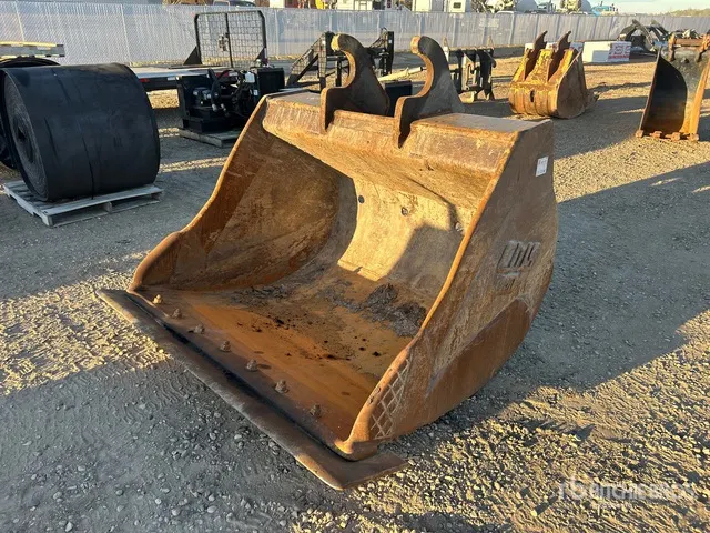 CWS 66 in Q/C Excavator Bucket - Fits Komatsu PC300LC-7