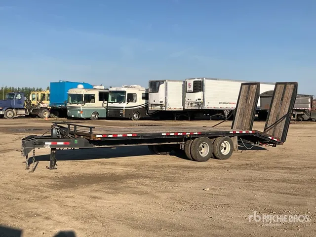 25 ft T/A Equipment Trailer