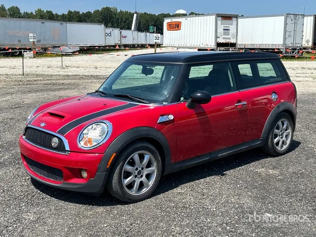 2010 Mini Cooper Stationwagon Automobile