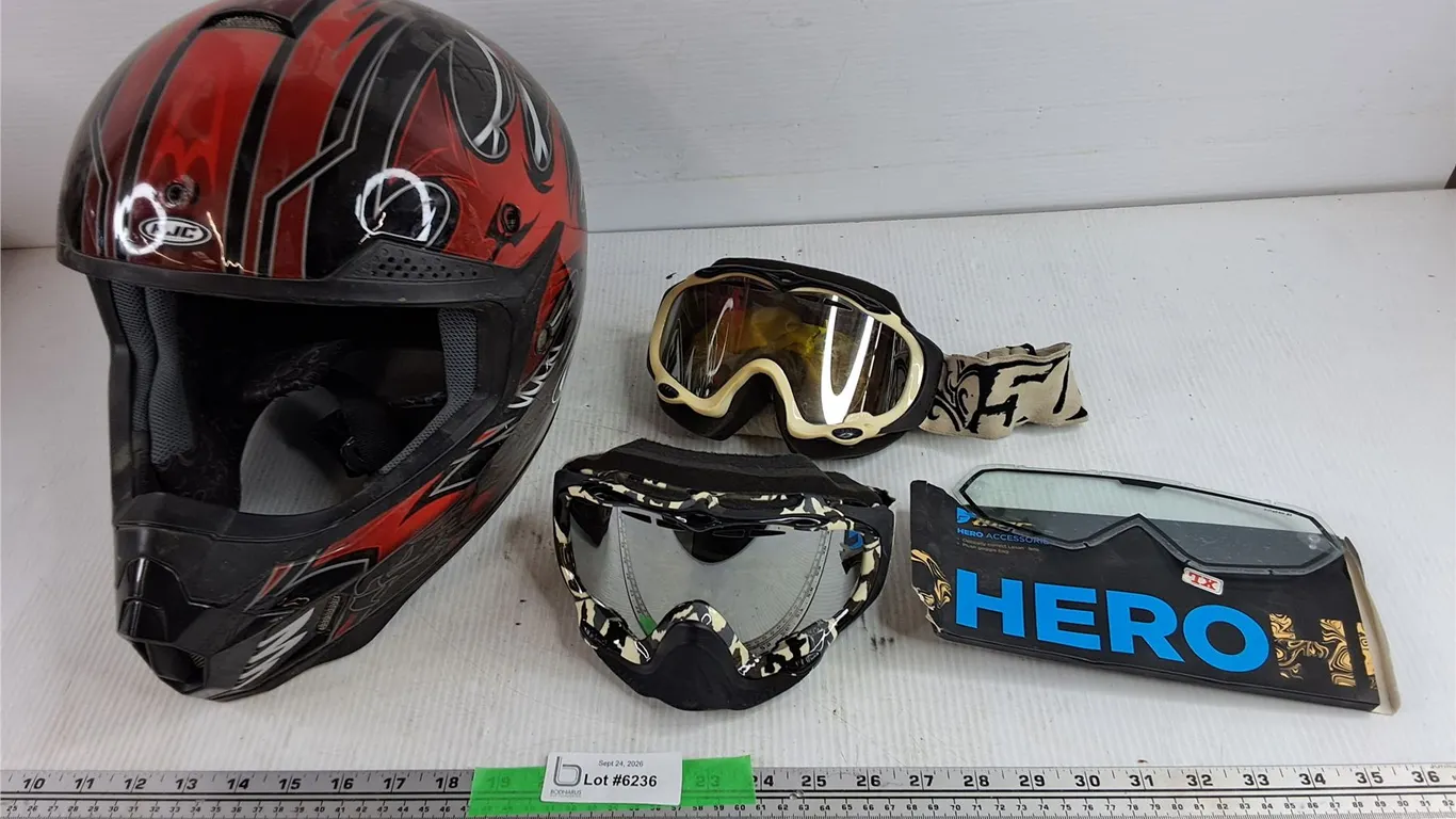 HJC Motorcycle Helmet - XL, Goggles & Spare Lens