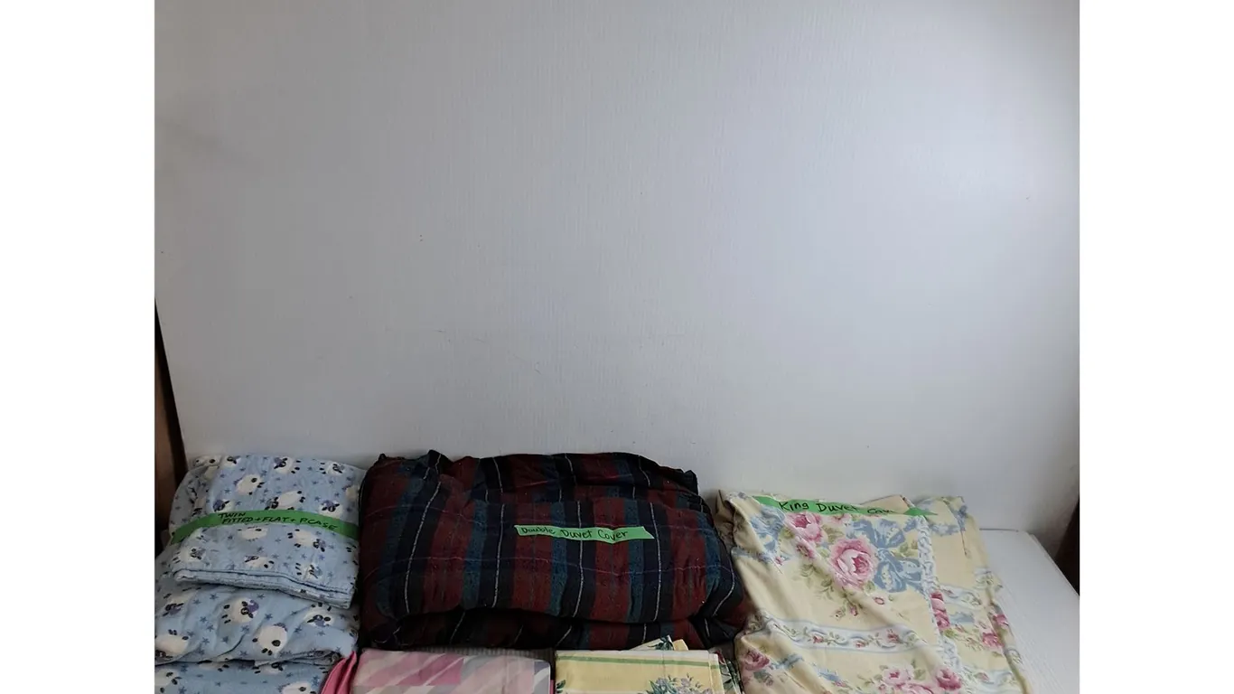 Various Sheets & Duvet Covers
