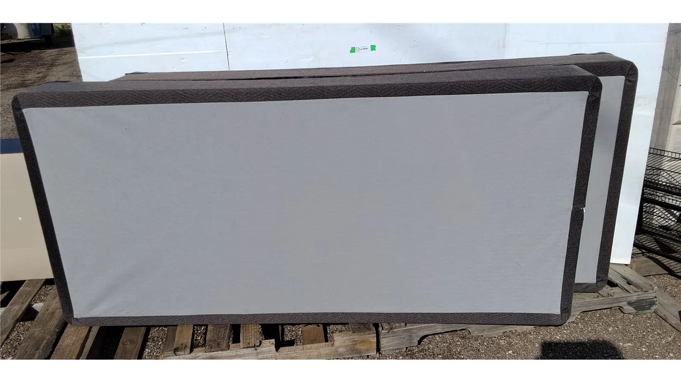 ***Sealy King Size Box Spring- Can't Ship