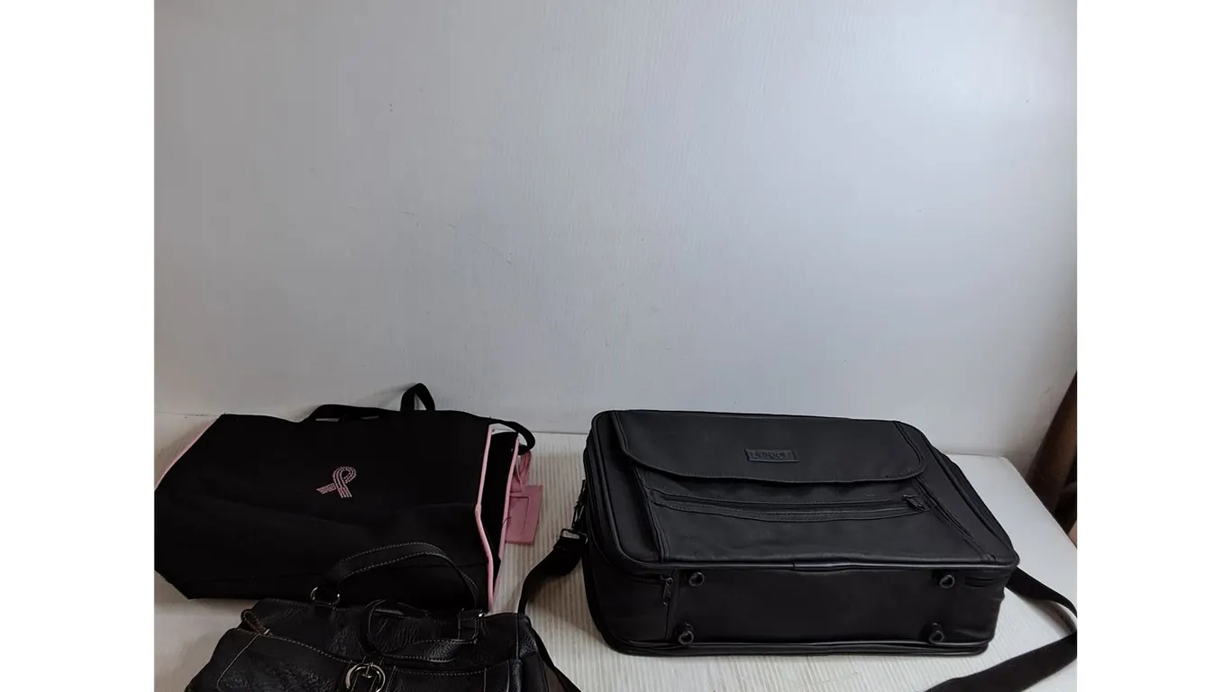 Breast Cancer Awarness Bag, Leather Purse, Buxton Bag 17"x5"x12"