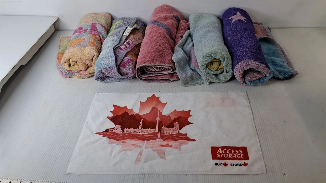 (5) Beach Towels & Face Cloth
