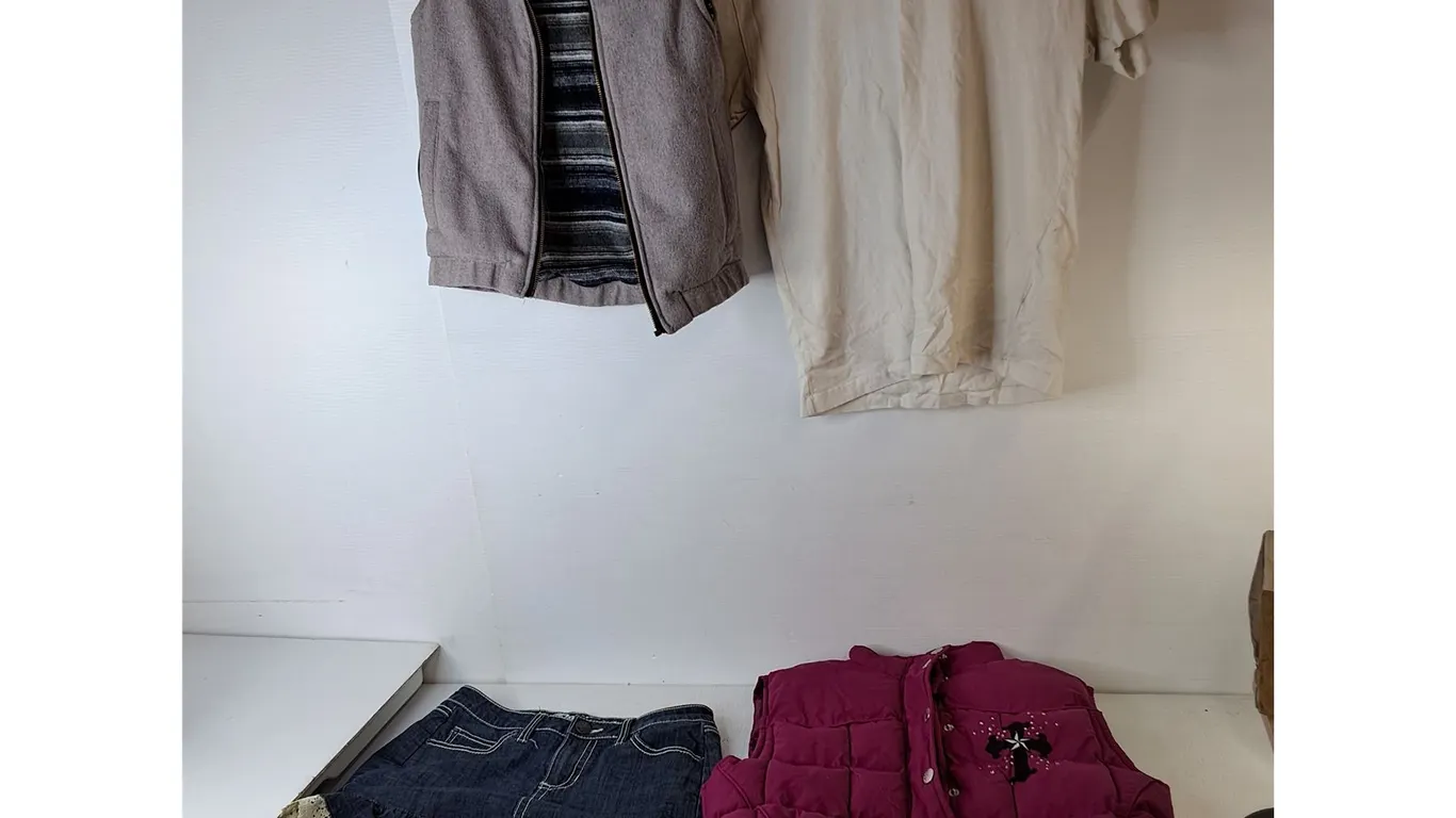 Women's Vests, Tshirt- XS-M & Skirt- 27
