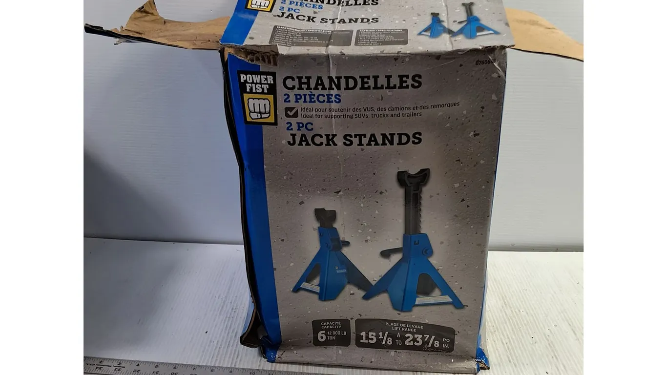 Power Fist 2 Piece Jack Stands, Pickup Only