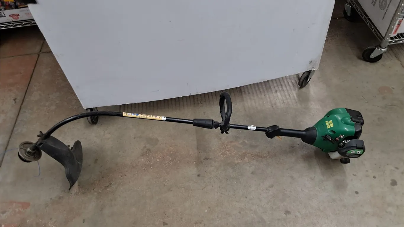 *Weed Eater Grass Trimmer - Powers On, As Is, PICKUP ONLY