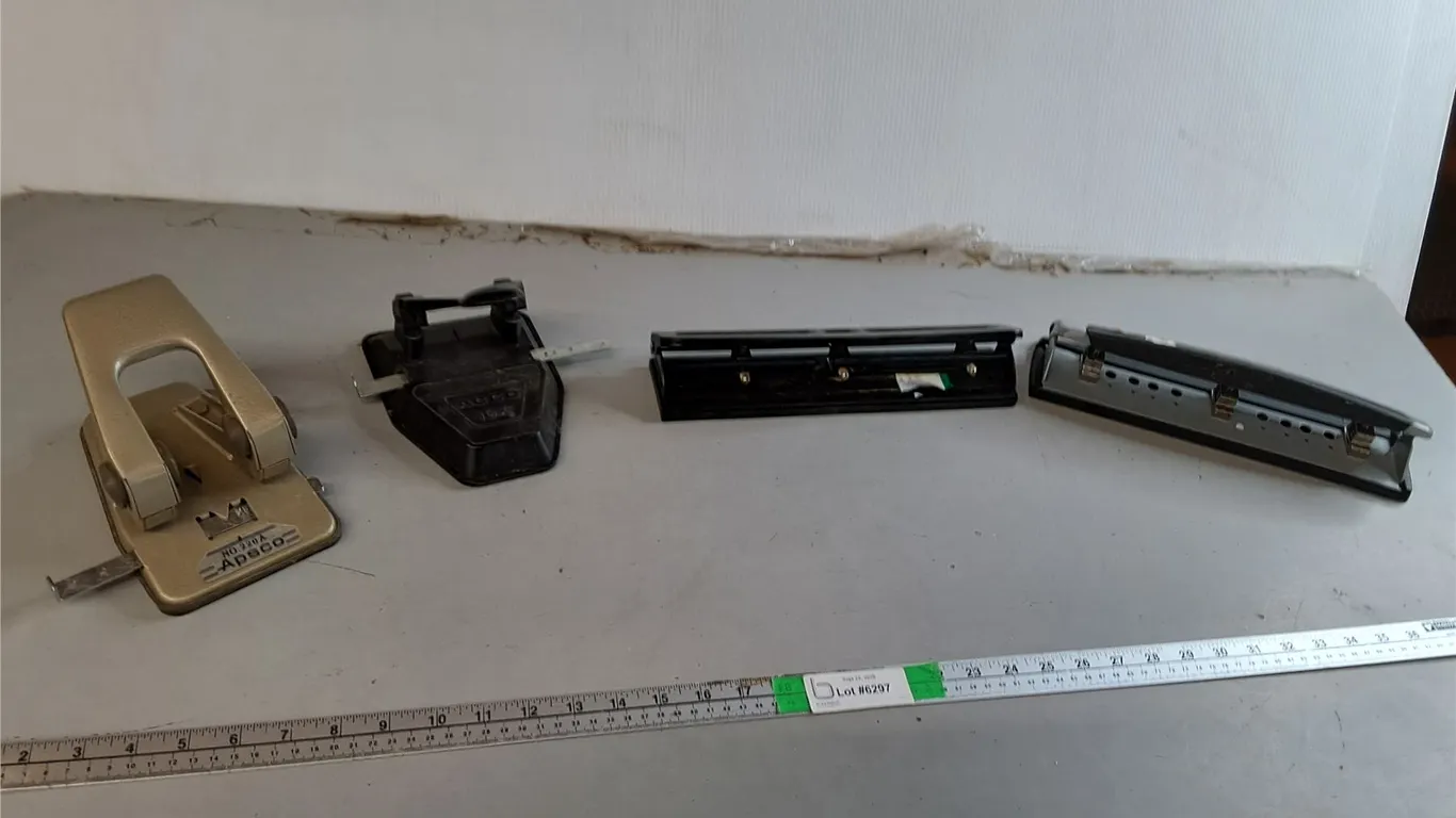 (4) Hole Punchers