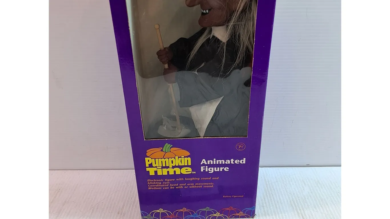 Pumpkin Time Animated Figure