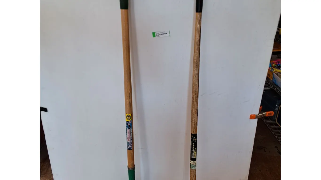 ** Vigora Shovel & Yardworks Rake - Cannot Ship