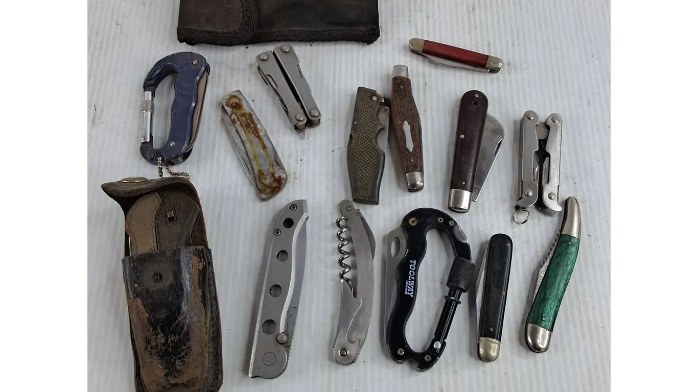 Assorted Pocket Knives