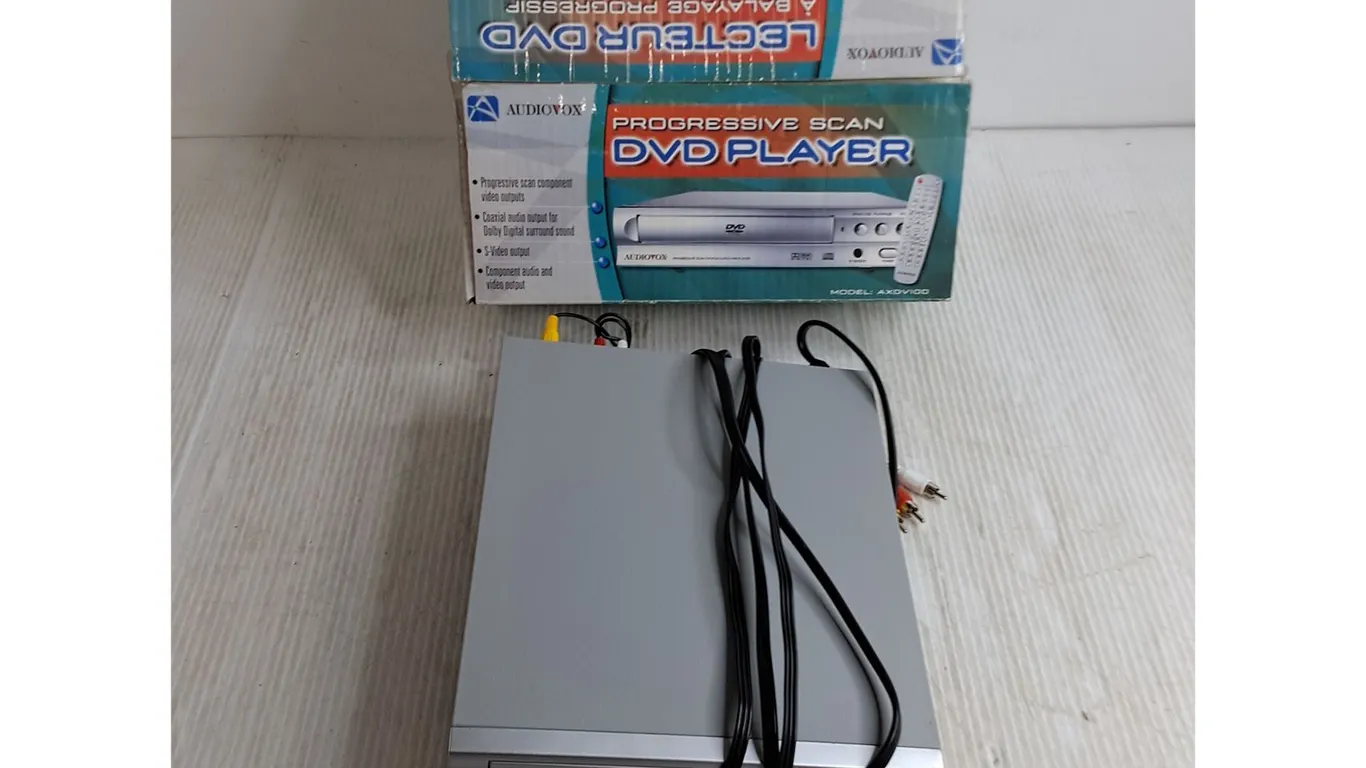 Audiovox DVD Player - Powers On