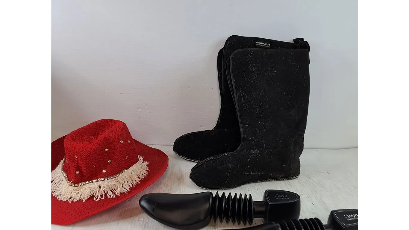 Boot Insoles Size 14, Shoe Stretchers, Canada Day Hat