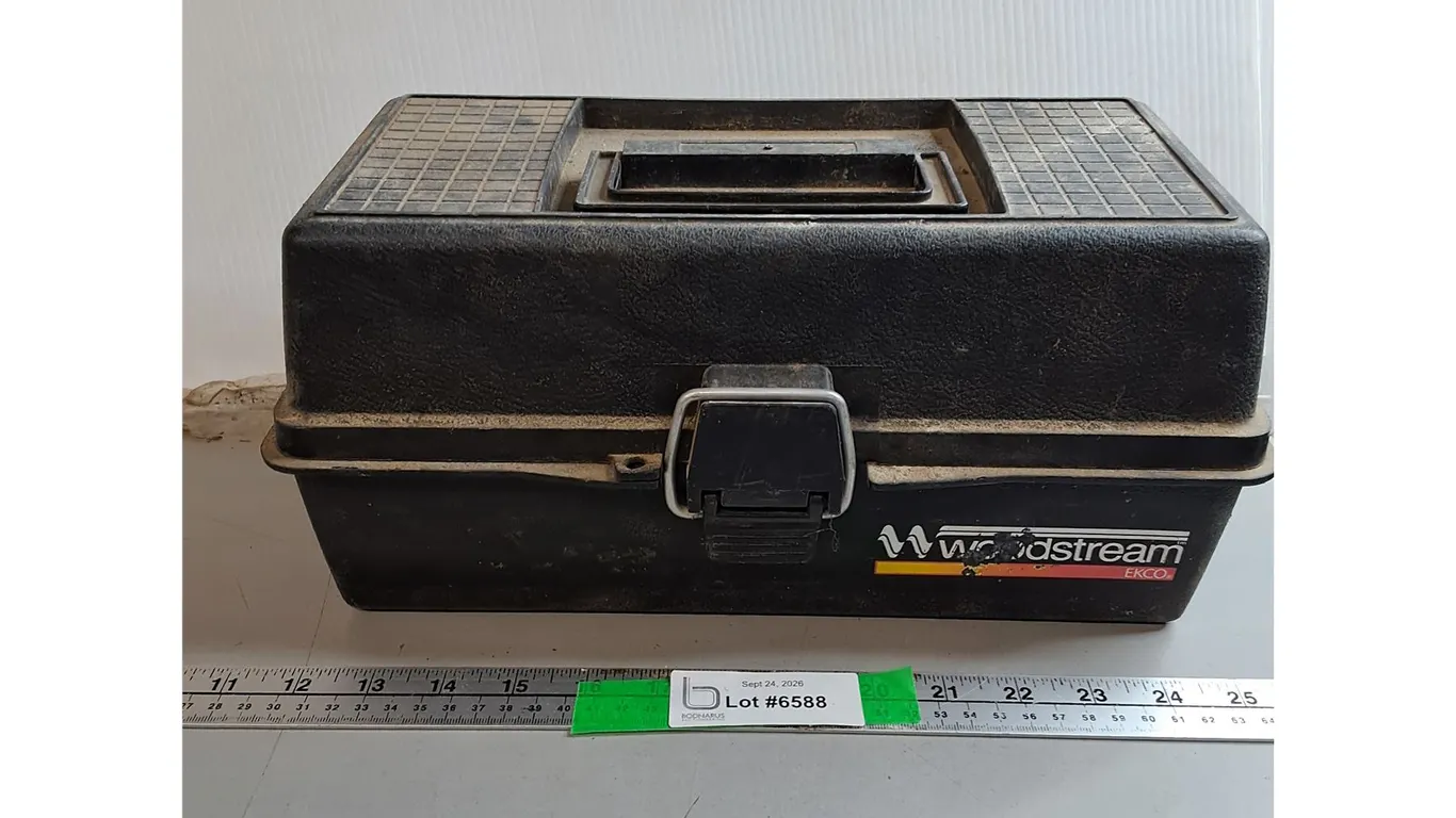 Woodstream Tackle Box 12" x 6.75" x 6.5" & Contents