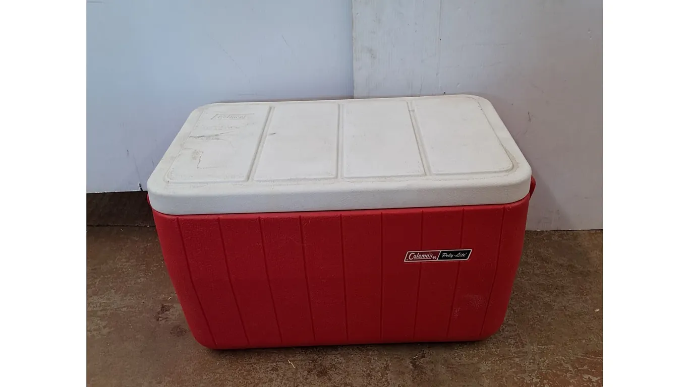 ** Coleman Poly-Lite Cooler - 21x13x13", Pickup Preferred