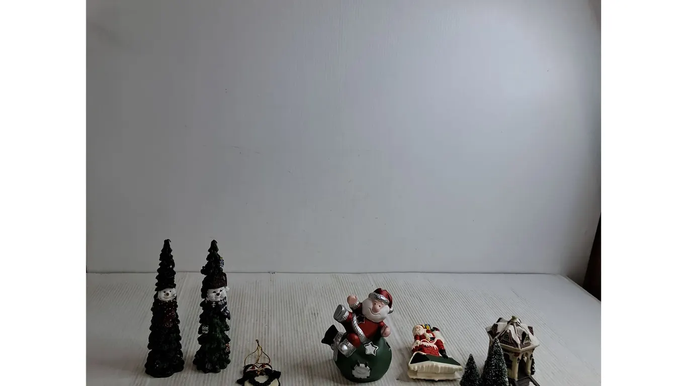 Various Holiday Decorations