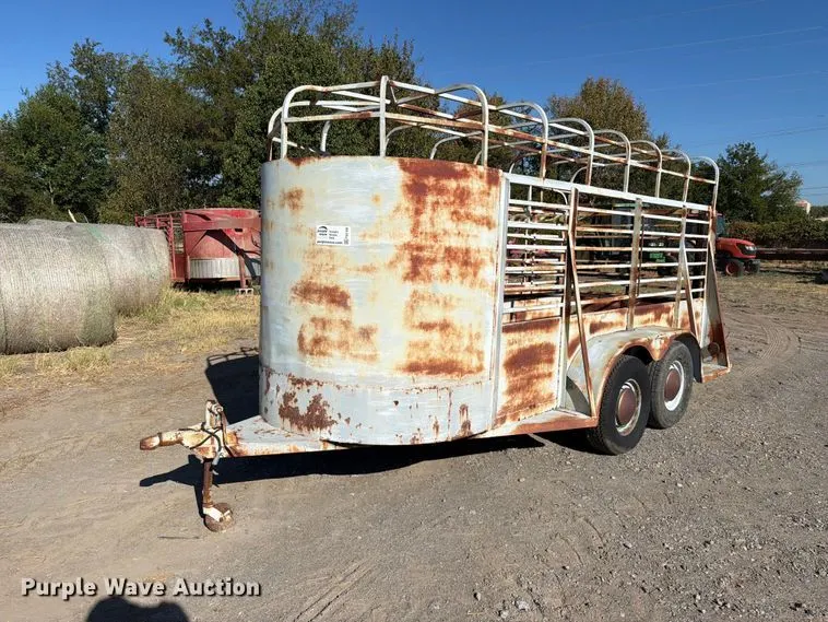Livestock trailer