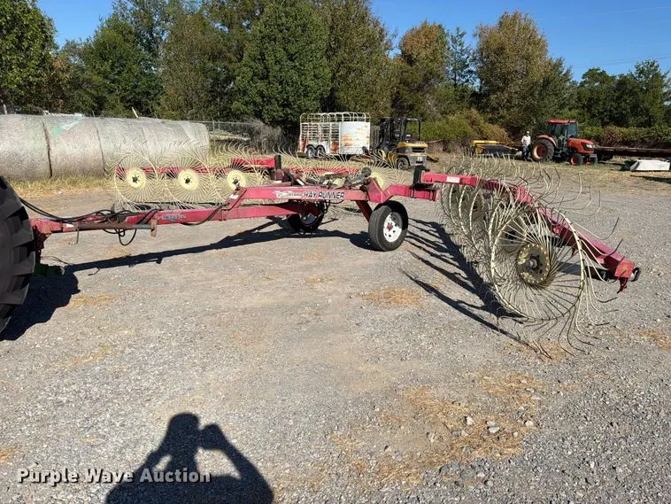 Ogden Hybrid Hay Runner hay rake