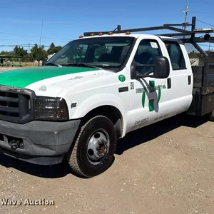 2002 Ford F350 Super Duty Crew Cab dump flatbed pickup truck