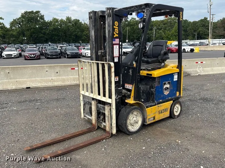 Yale ERC050VGN48TE085 forklift