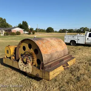Shovel Supply Co. 65 single drum vibratory roller