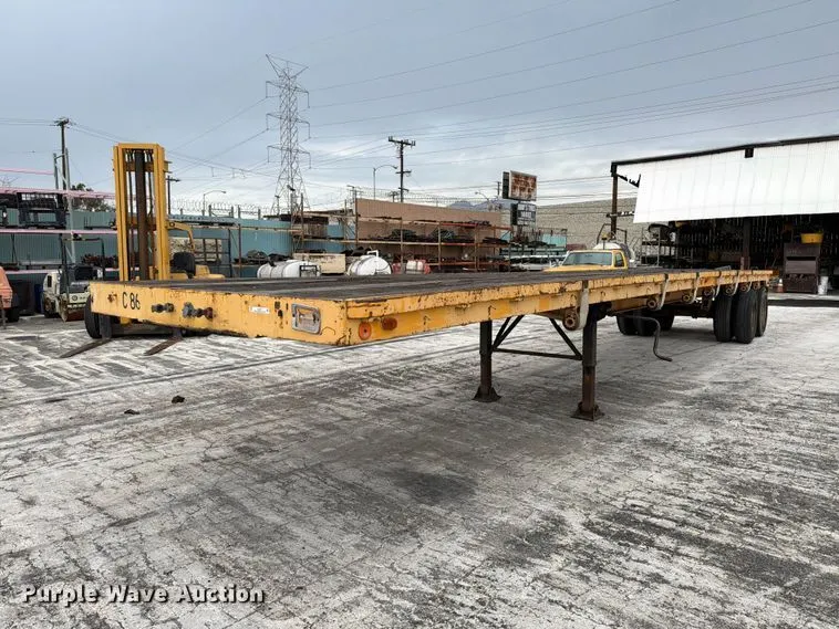 1973 Lufkin flatbed trailer
