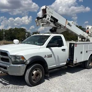 2015 RAM 5500 bucket truck