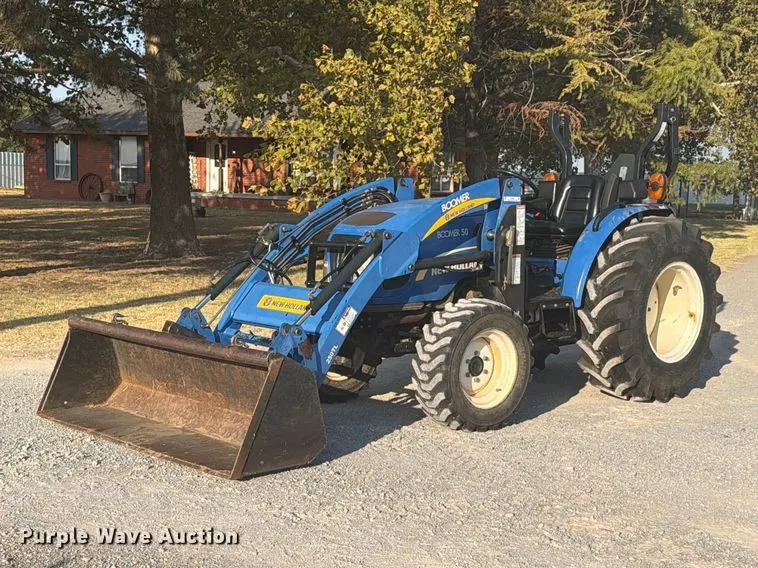 New Holland Boomer 50 MFWD tractor