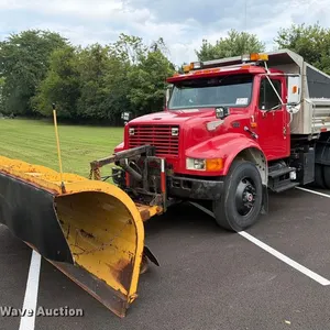 1997 International 4900 dump truck