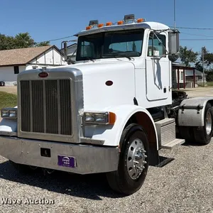 2002 Peterbilt 378 semi truck