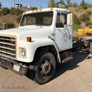 1983 International 1654 truck cab and chassis