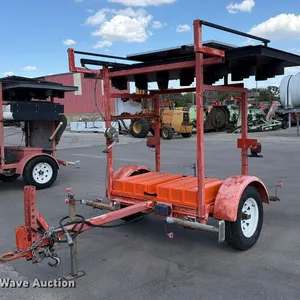 2007 National Signal 2158320 arrow board trailer
