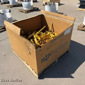 (50) capacity: 6,600 lbs chain binders