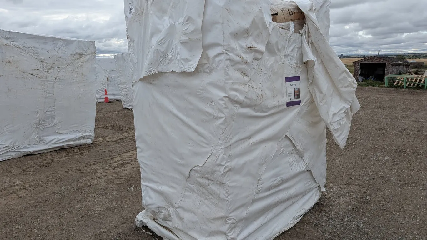 (27 cases) Unused Armacell AP Armaflex 6' Pipe Insulation
