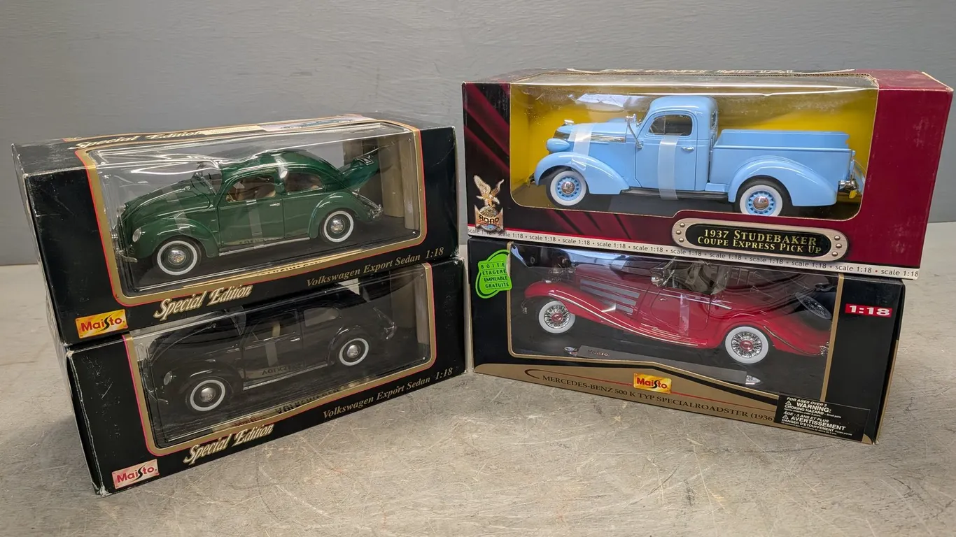 (4) Die-Cast Metal Vehicles