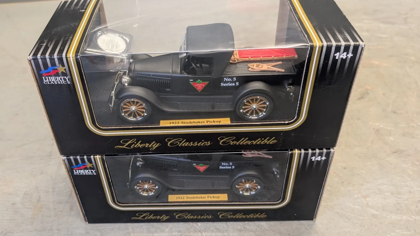 (2) Collectible Liberty Classics