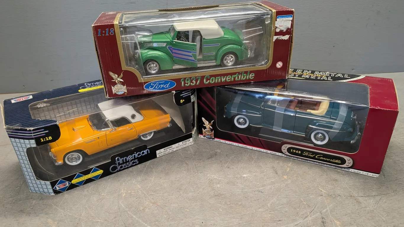 (3) Ford Metal Die-Cast Vehicles
