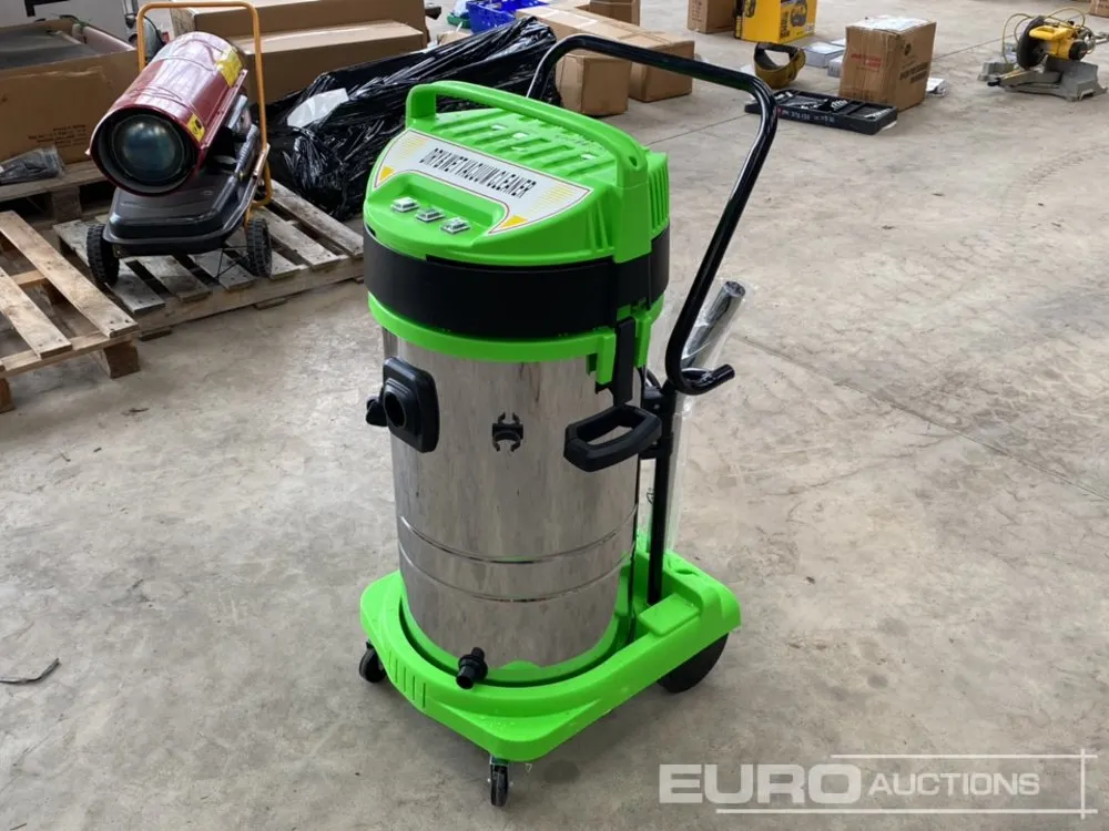 Unused DSD 240 Volt Wet & Dry Vacuum Cleaner