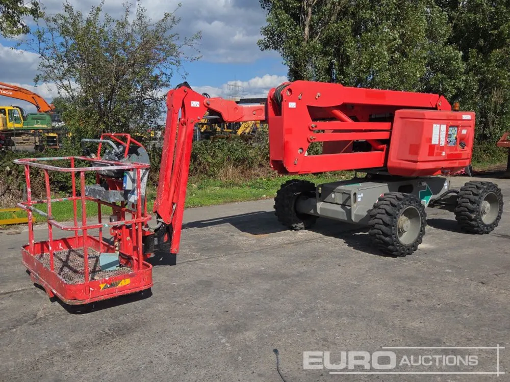 2014 Haulotte HA16RTJ