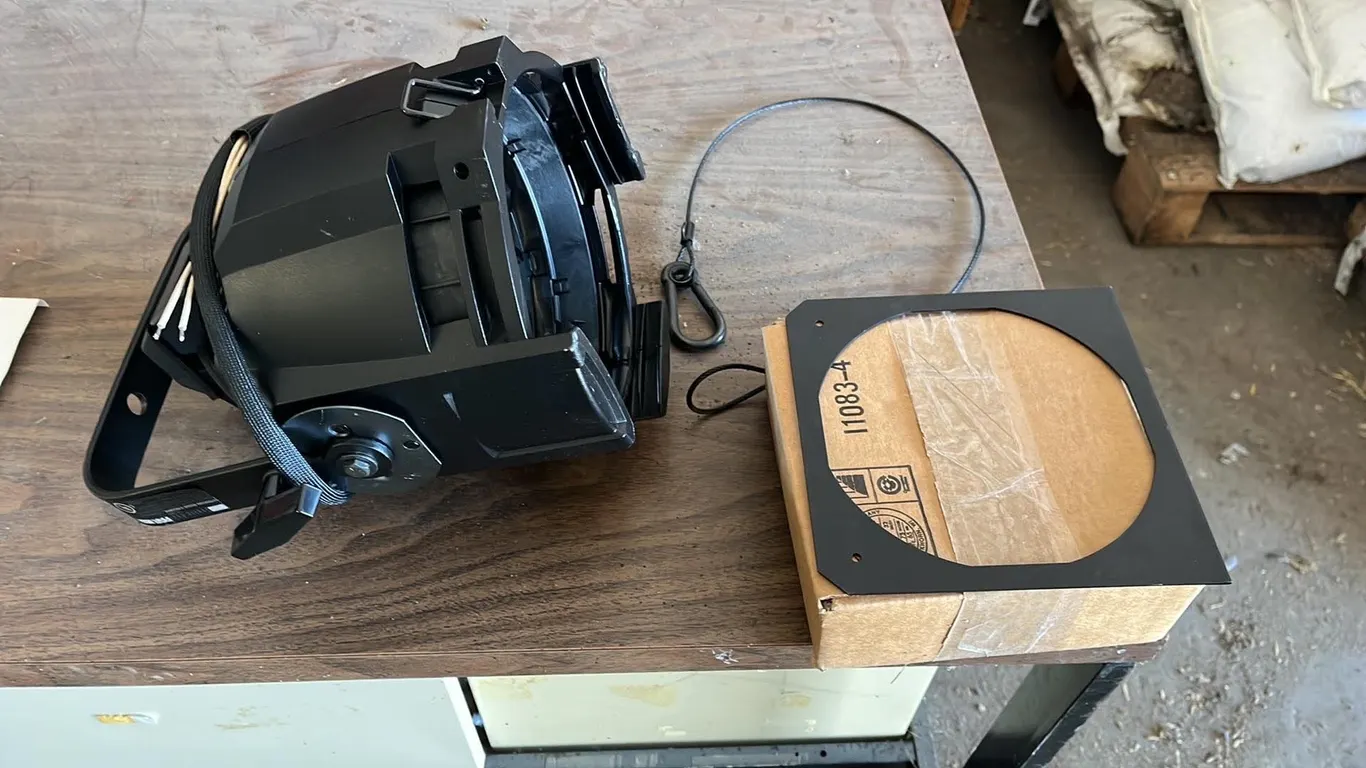 OFFSITE - 4 Stage Lights, only 1 box opened for pictures.