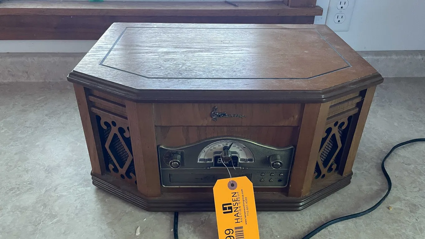 Emerson CD/ Record Player