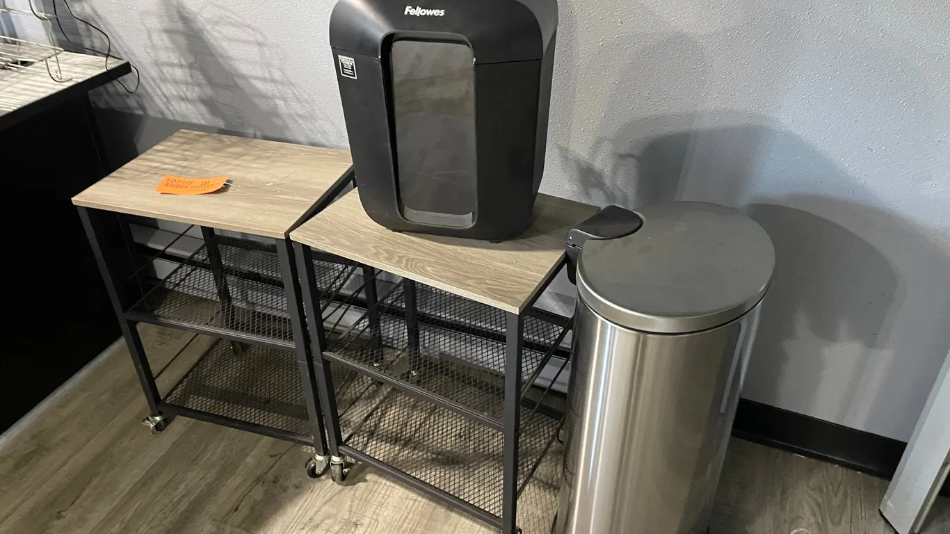 (2) Office Carts, Paper Shredder, and Trash Can