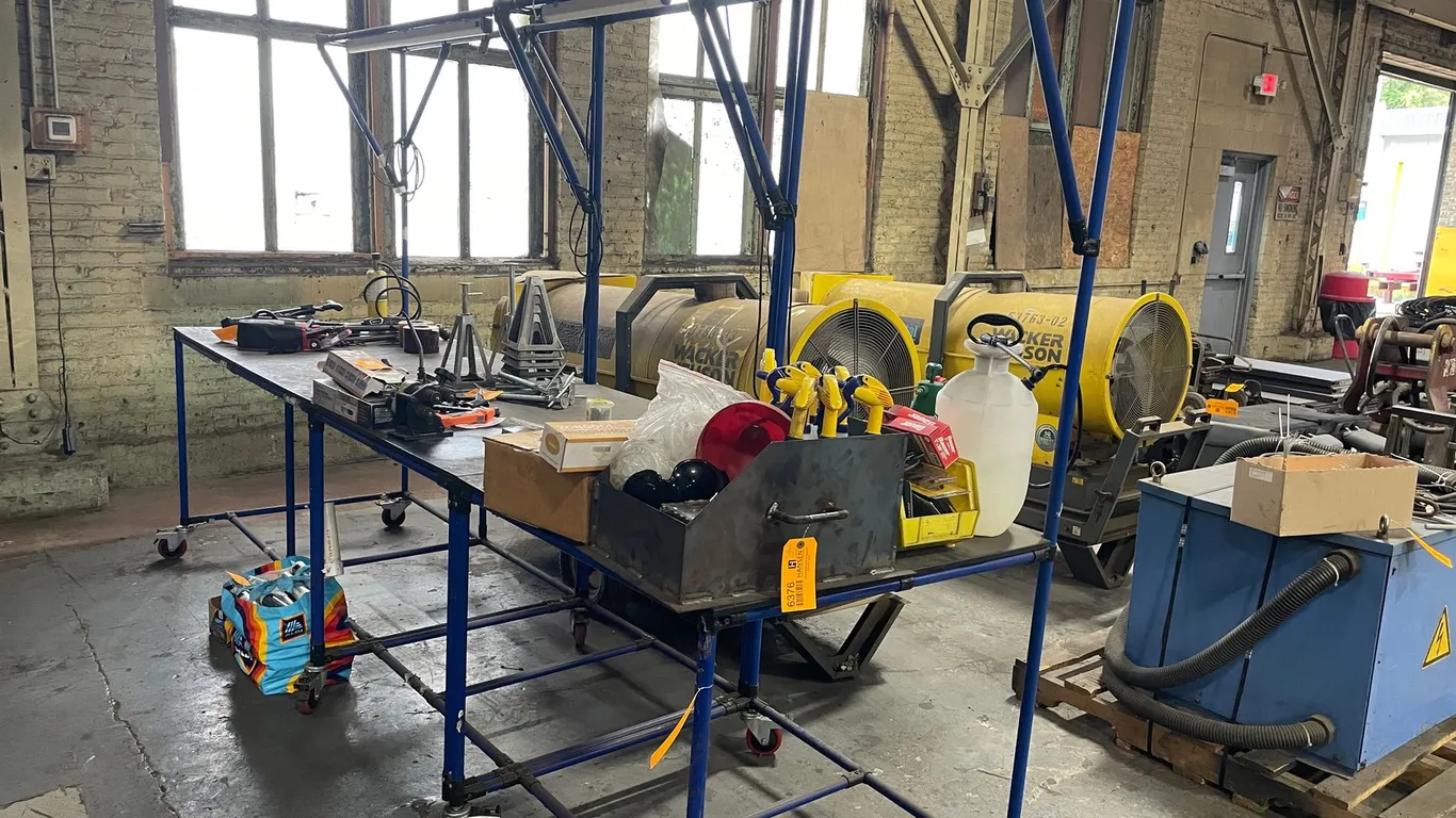 Collapsible Rolling Workbench