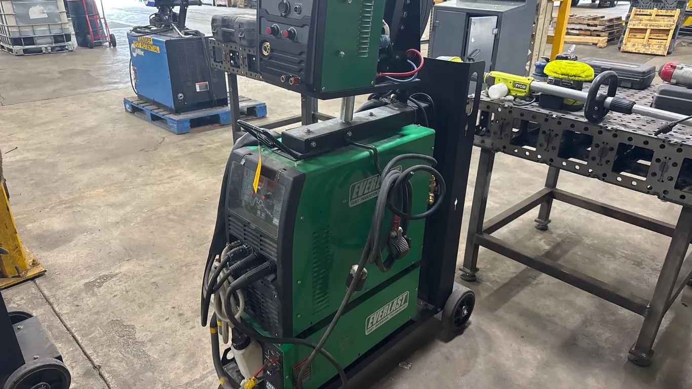 Everlast Power i-MIG353DPi Welder with Water Cooler and Wire Feeder