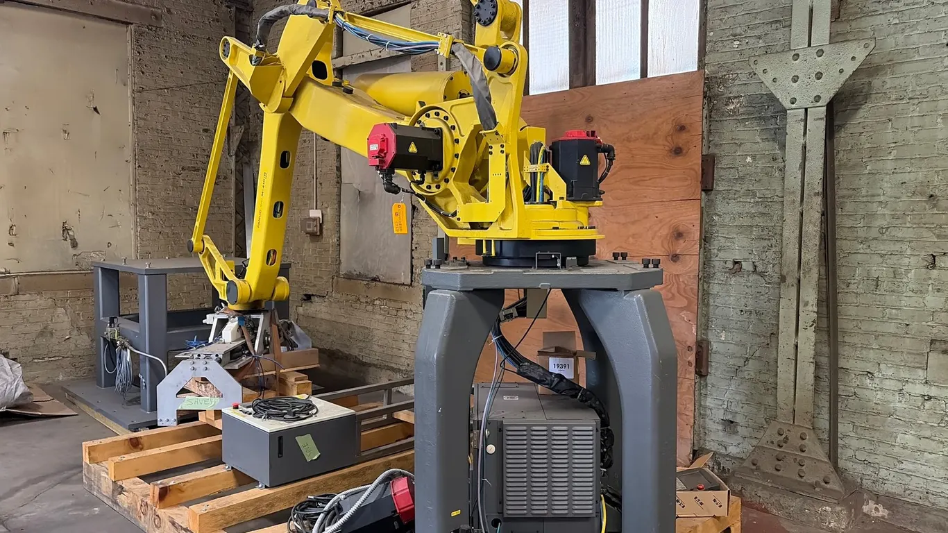 FANUC M-410iB Industrial Robotic Arm