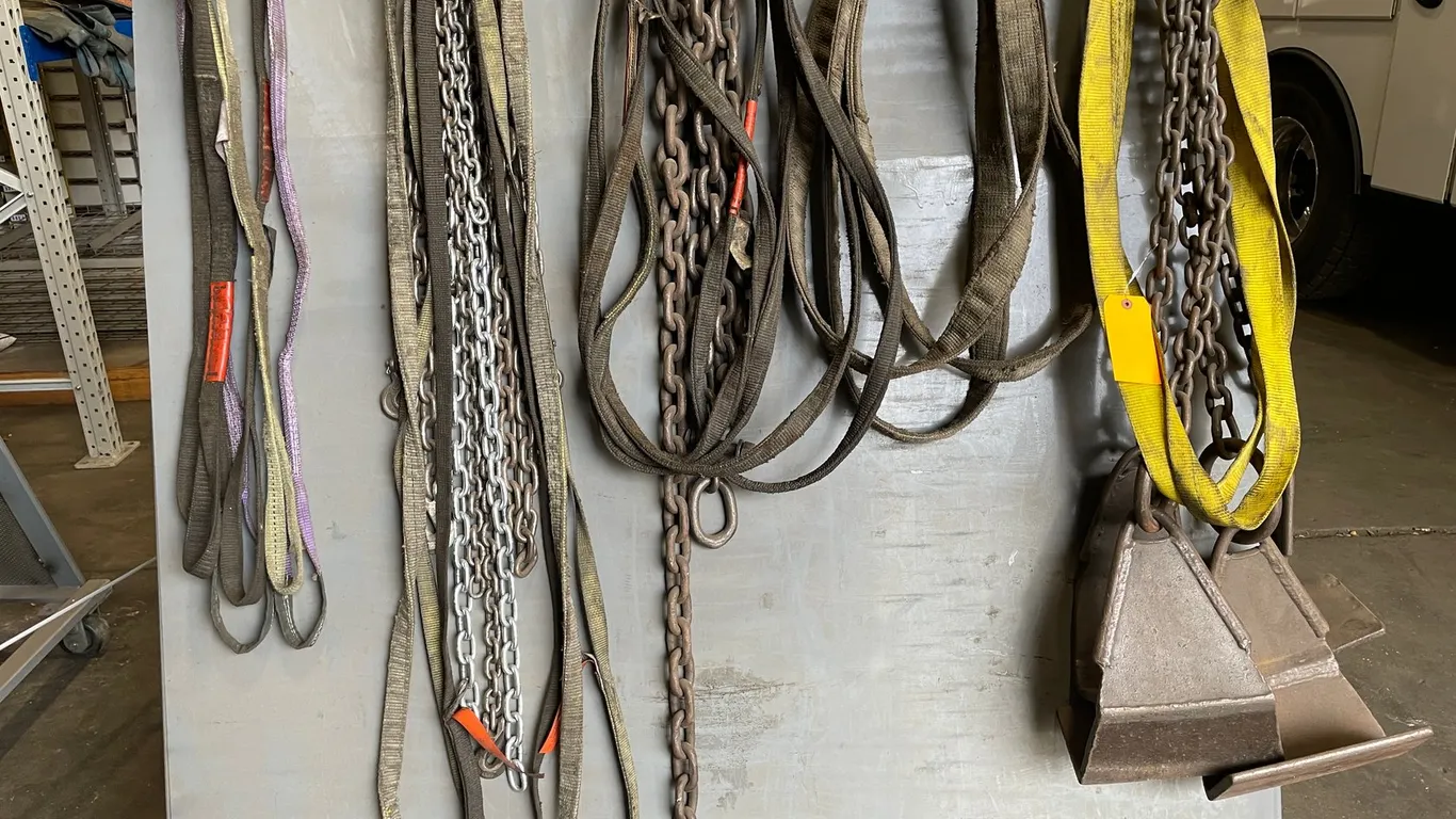 Various Lifting Slings and Chain