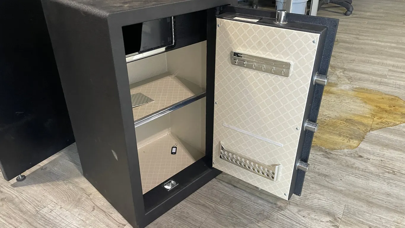 Jinxnobi Light Duty Digital Safe