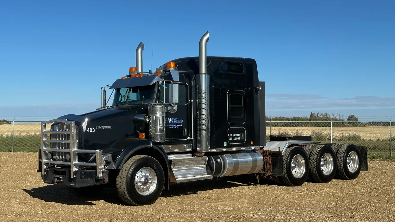 2020 Kenworth T800 Tri/A Sleeper Truck Tractor