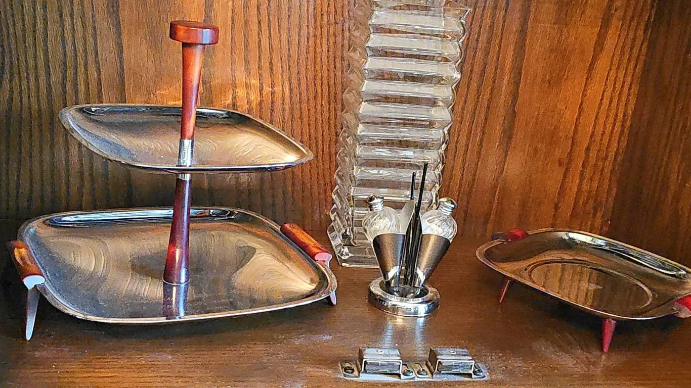 Gorham Townmates 1959 Danish Modern Serving Set With Glass Vase