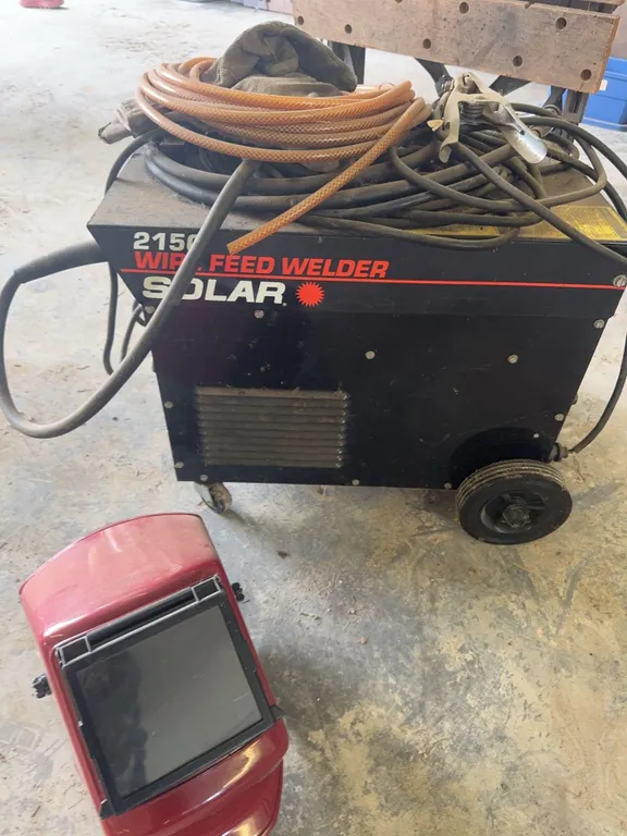 Solar 2150C Wire Feed Welder With Welding Helmet